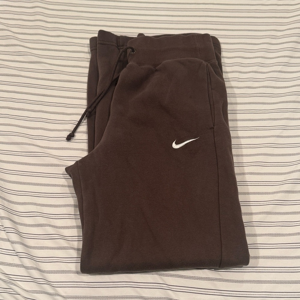 Nike Flare Brown Women's Sweatpants (Size: Small)